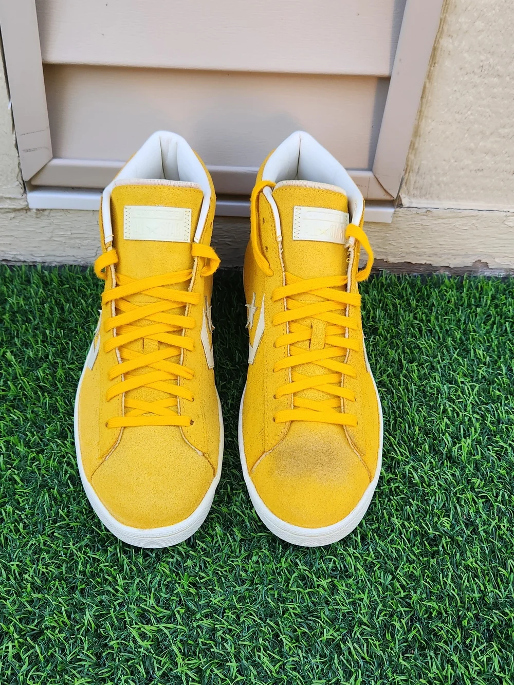 Converse Pro Leather Mid Yellow…One Star Mid Top Suede Leather SIZE 10.5
